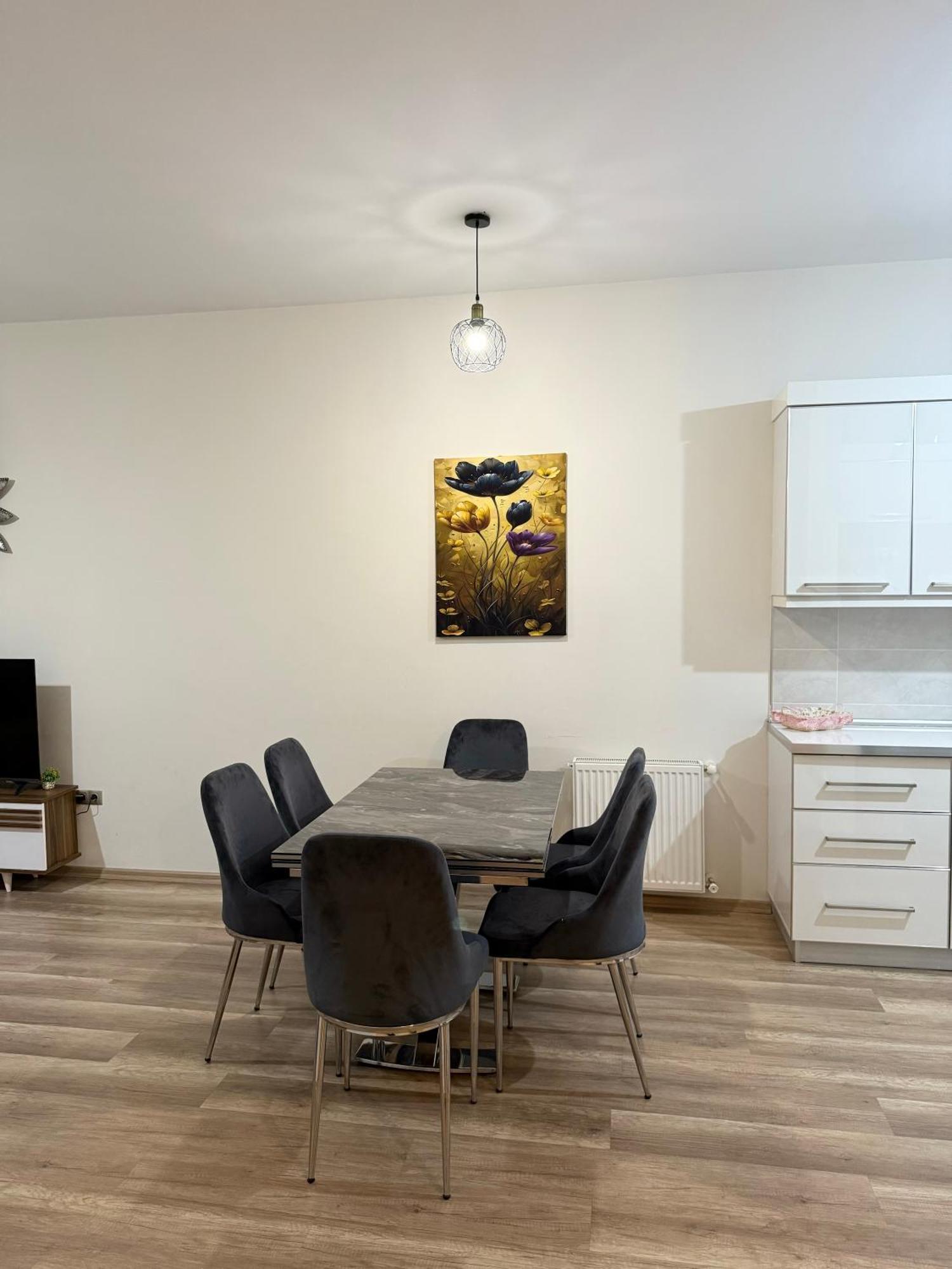Apartment in Tbilisi “Green Budapest “ Bagian luar foto